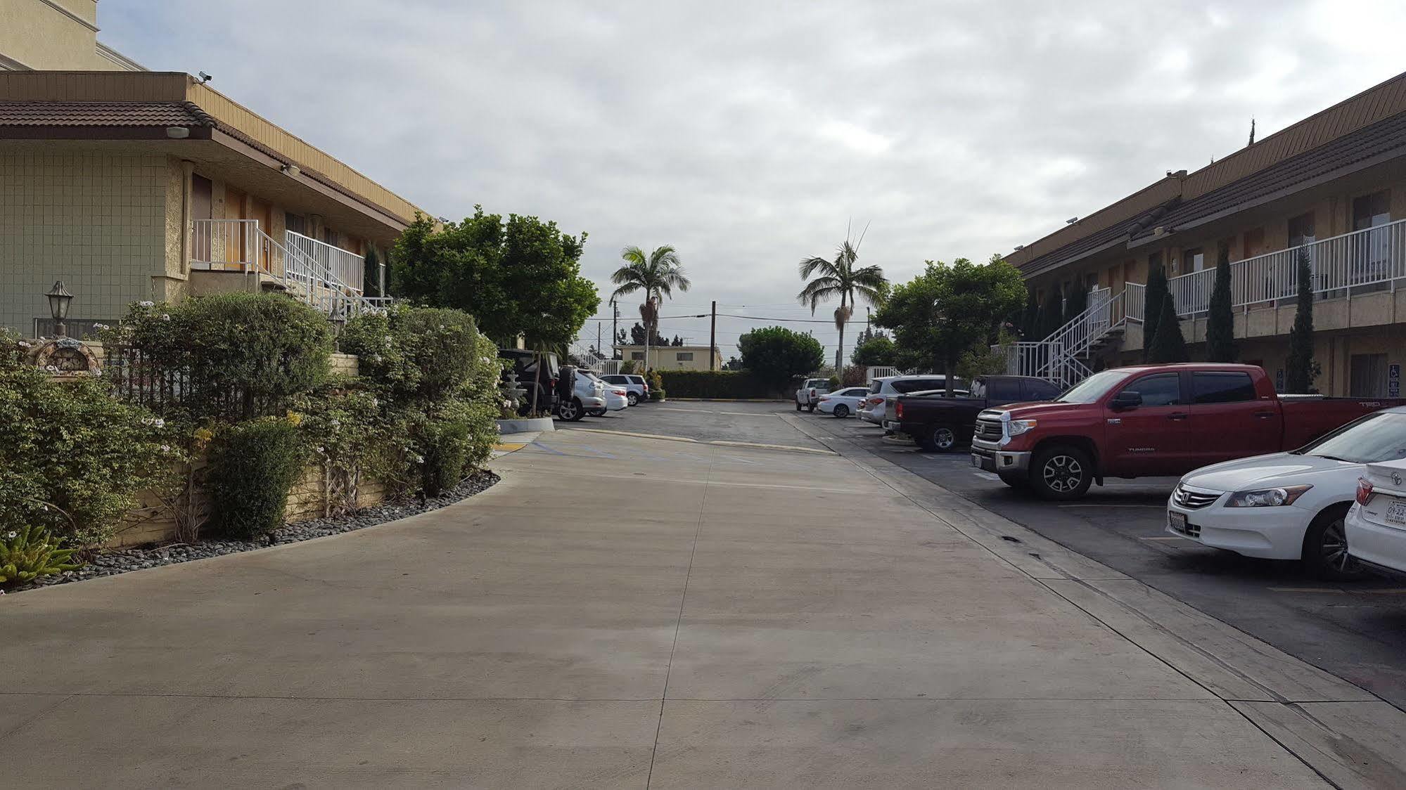 Monterey Park Inn Bagian luar foto
