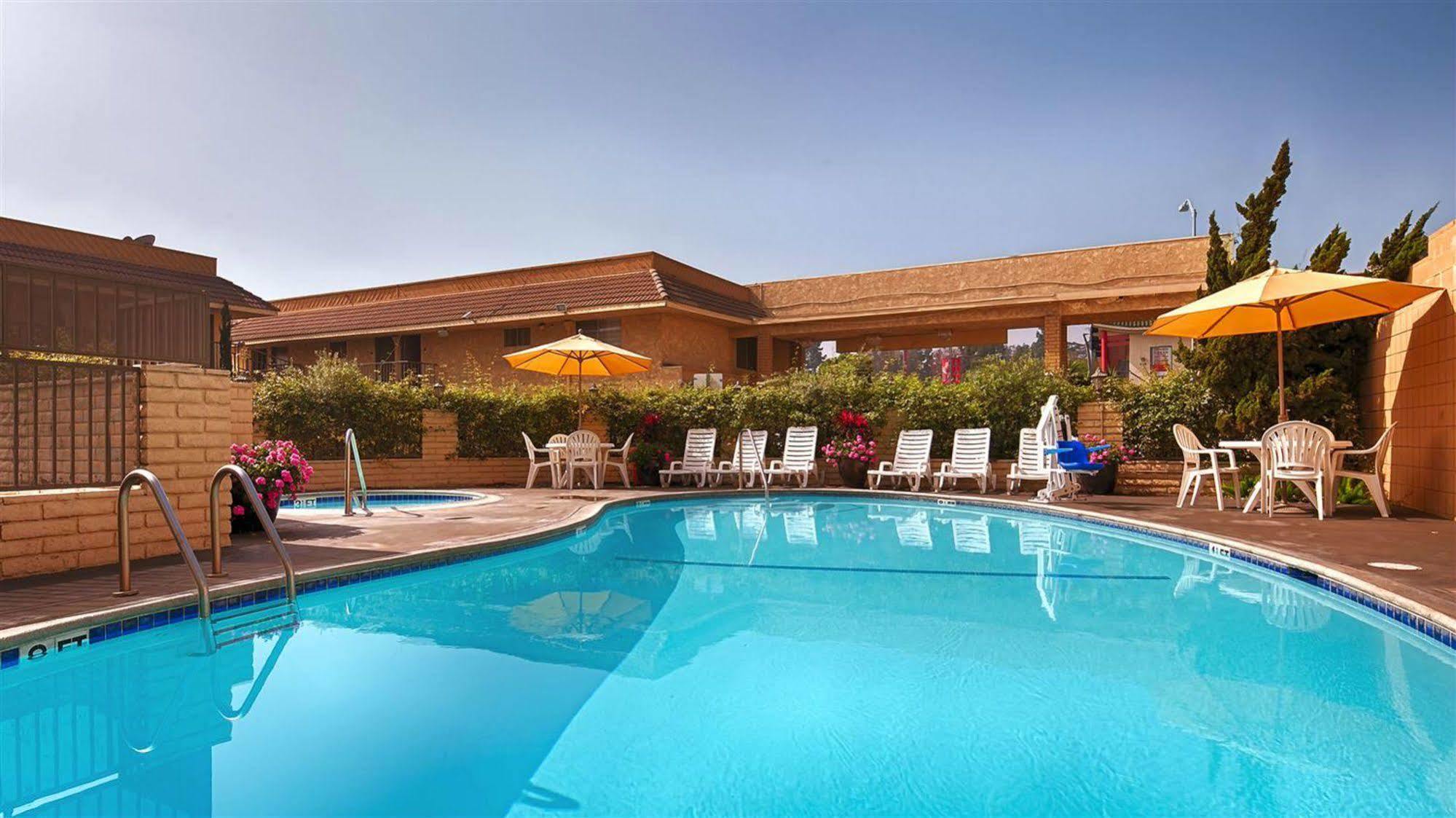 Monterey Park Inn Bagian luar foto